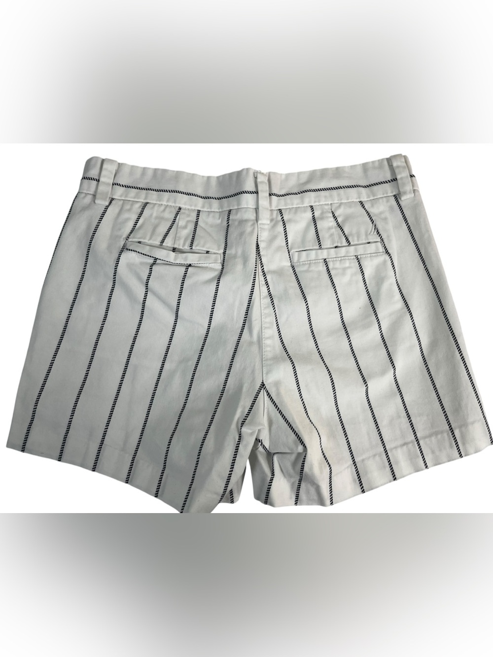 ποΈ Nautica Womenβs White Striped Shorts β Size 2 β $10 - Picture 4 of 12